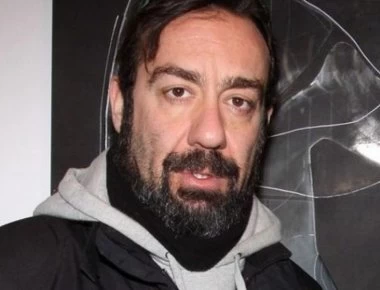 Οργή του Σ. Καλυβάτση: «Εγώ μεγάλωσα ως Μακεδόνας - Γιατί ξηλώνεις την πατρίδα μου; Να ξεσηκωθεί η νεολαία»